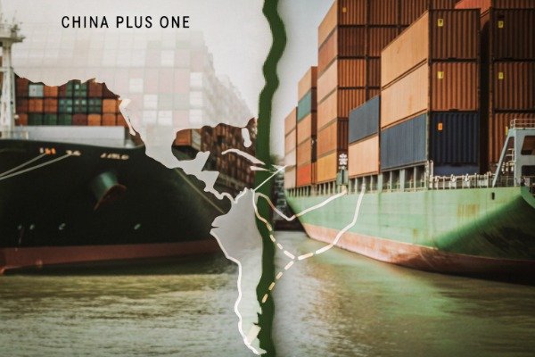 China plus one shipping route with container ships (ID#4)