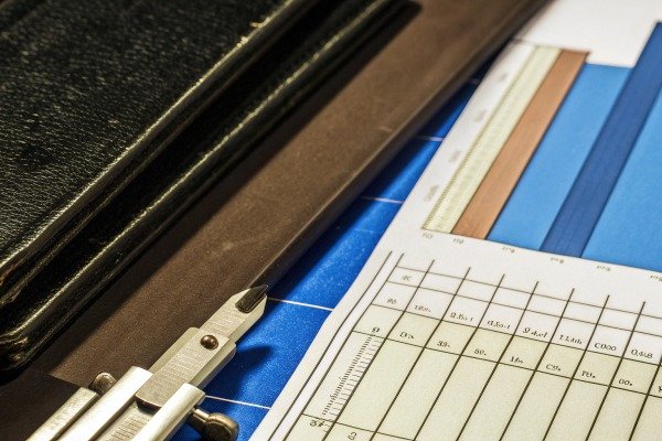 Technical drawing with caliper and ruler (ID#3)