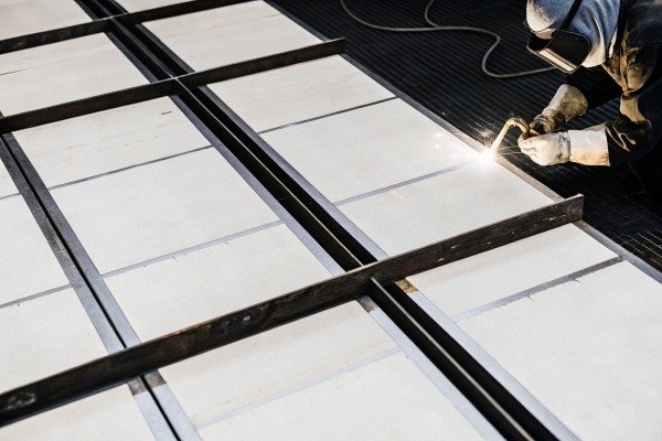 vietnam factory meeting