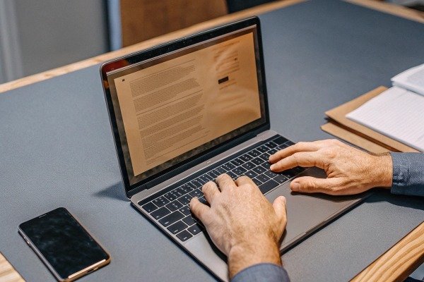 Verify IATF 16949 certificates via Oversight database (ID#2)