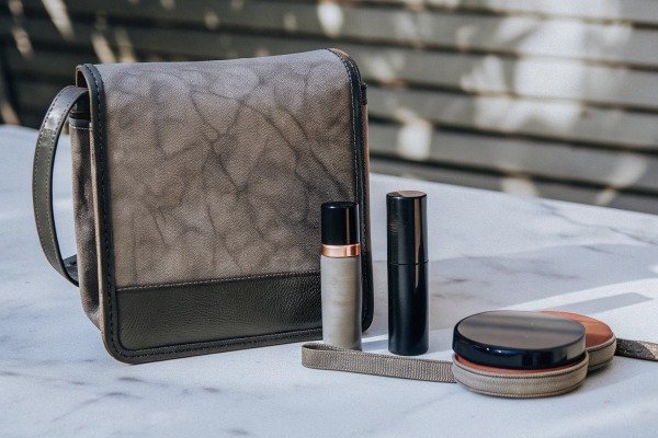 Blow molding materials flammability checklist (ID#1)