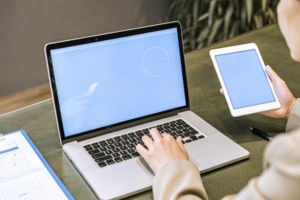 Detailed drawings, bilingual specs, and golden samples for US tolerances (ID#2)