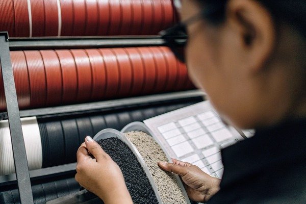 Material comparison matrix for resin selection and trade-offs (ID#3)