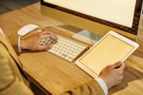 Overlap hours and response expectations for suppliers (ID#2)