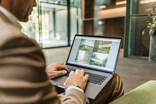 Itemized supplier quote showing separate tooling and unit price (ID#2)